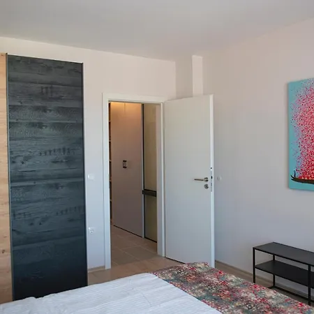 Miami A Lovely Center 2 Bedrooms With Private Parking *