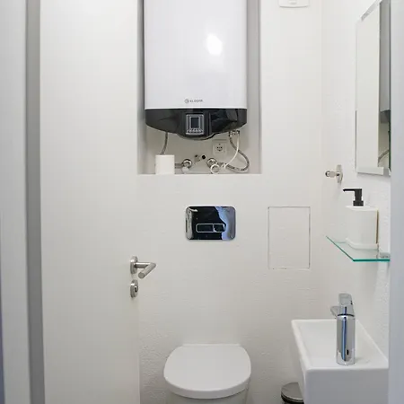 Miami A Lovely Center 2 Bedrooms With Private Parking